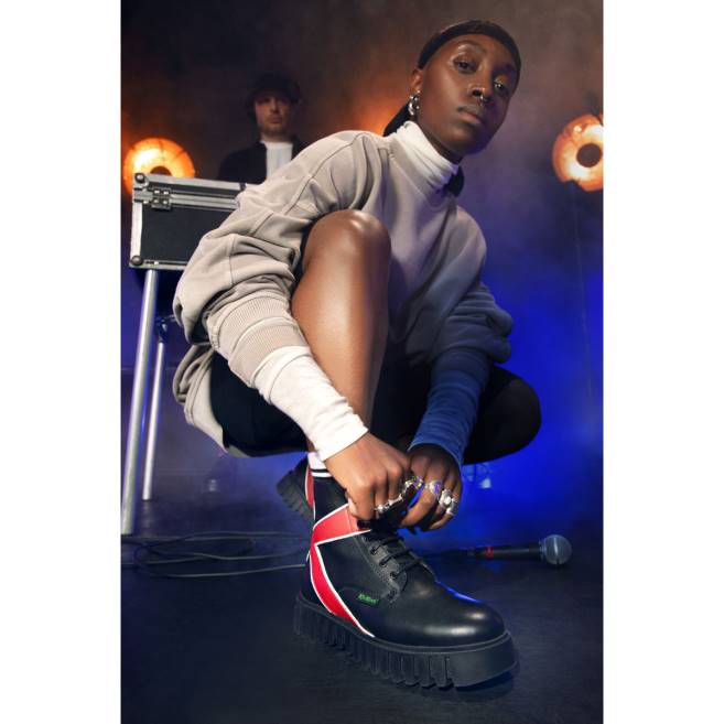 Kickers ženy kopa báječná černá červená JP26219